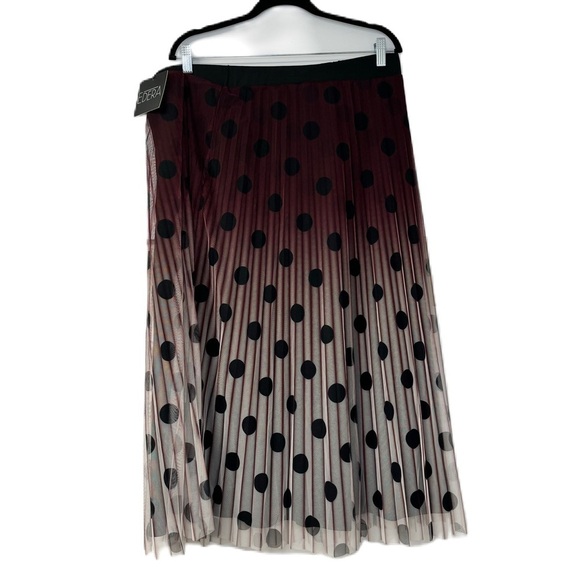 edera Dresses & Skirts - Edera Woman’s NWT 1x Burgundy Ombré Pleated Polka Dot Midi Skirt Casual Fun